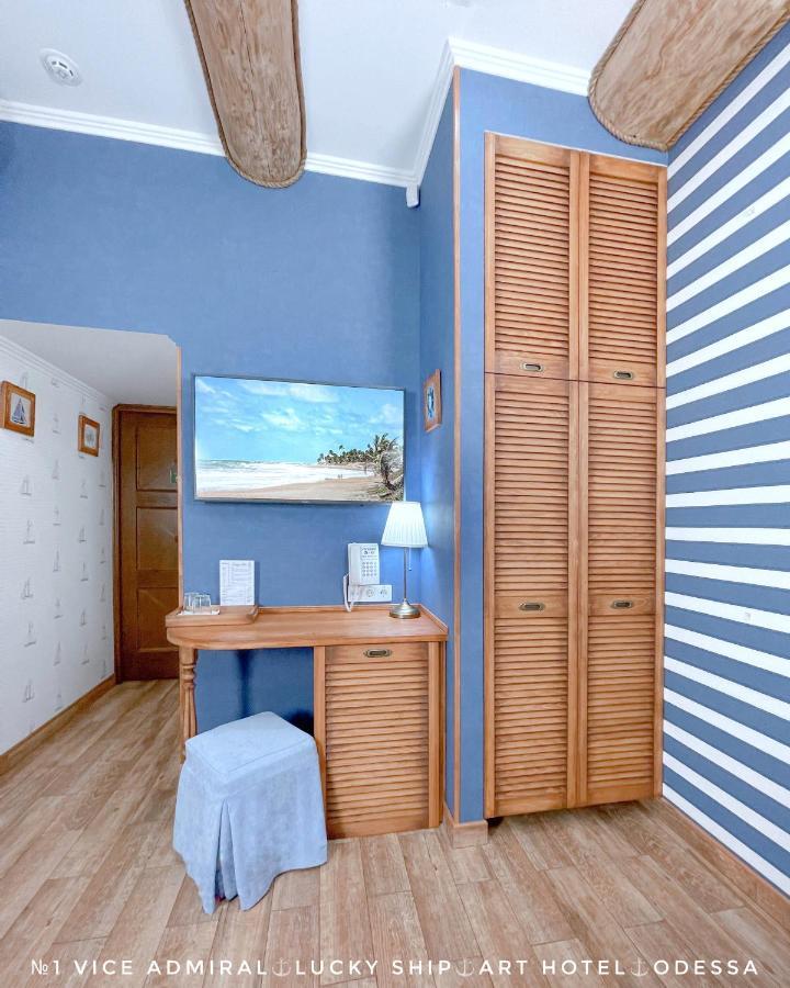 Lucky Ship Art Hotel Odessa Dış mekan fotoğraf
